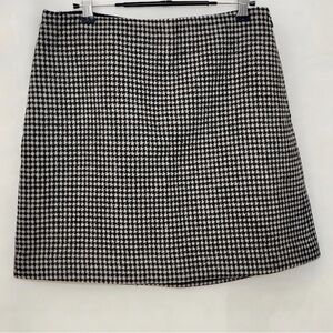 Club Monaco Black White Houndstooth Wool Skirt – Size 6
